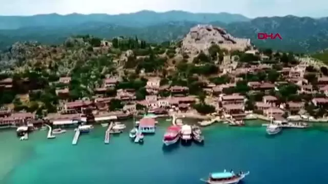 ANTALYA Çanakkale Türküsü'ne tarihi mekanlarda klip çektiler ANTALYA Çanakkale Türküsü'ne tarihi mekanlarda klip çektiler