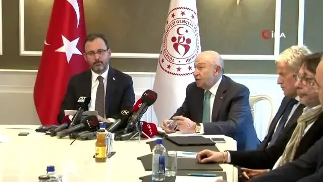 Bakan Kasapoğlu: 'Liglerin ertelenmesine birlikte karar verdik' -2-