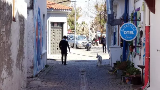 Bozcaadalı konaklama işletmecilerinden turistlere 'Evde kal' çağrısı Bozcaadalı konaklama işletmecilerinden turistlere 'Evde kal' çağrısı