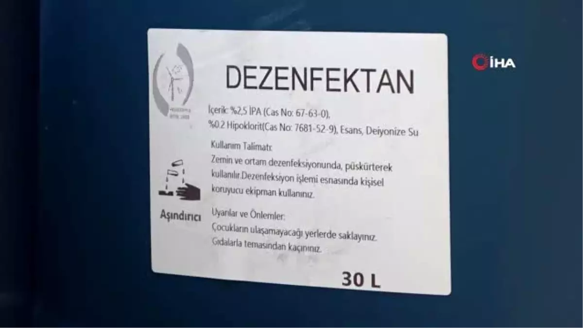Bu öğrenciler tatile rağmen gece gündüz okulda