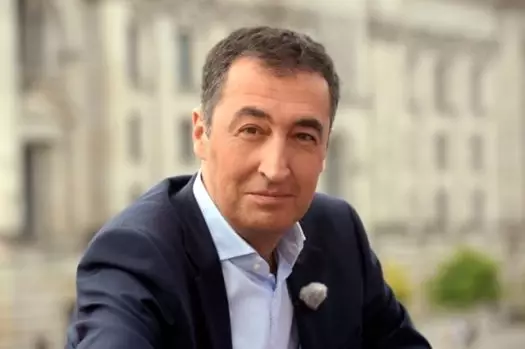 Cem Özdemir kimdir? Cem Özdemir kaç yaşında, nereli? Cem Özdemir kimdir? Cem Özdemir kaç yaşında, nereli?