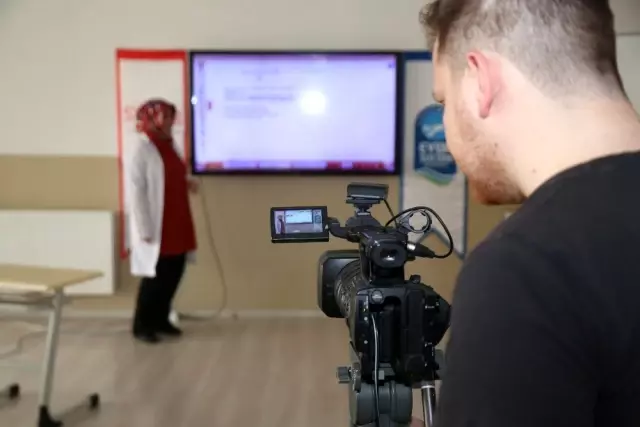 Eyüpsultan Belediyesi online eğitim hizmetine başladı Eyüpsultan Belediyesi online eğitim hizmetine başladı