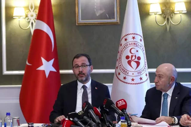 Futbol, basketbol, voleybol ve hentbolda liglerin ertelenmesi (1) Futbol, basketbol, voleybol ve hentbolda liglerin ertelenmesi (1)