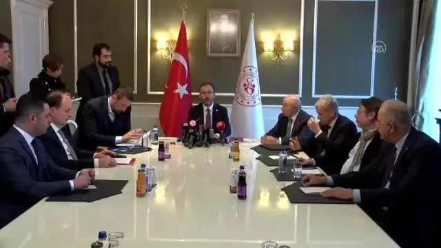 Futbol, basketbol, voleybol ve hentbolda liglerin ertelenmesi Futbol, basketbol, voleybol ve hentbolda liglerin ertelenmesi