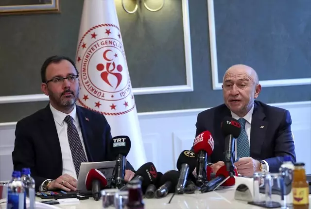 Futbol, basketbol, voleybol ve hentbolda liglerin ertelenmesi (1) Futbol, basketbol, voleybol ve hentbolda liglerin ertelenmesi (1)