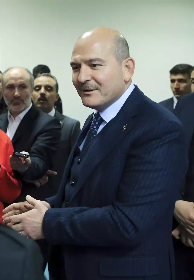 İçişleri Bakanı Soylu, Mecliste gazetecilerin sorularını yanıtladı Açıklaması İçişleri Bakanı Soylu, Mecliste gazetecilerin sorularını yanıtladı Açıklaması
