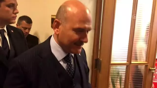 İçişleri Bakanı Soylu: 'Şu anda bizim 9 bin 800 kişiye karantinamız var, umre dahil olmak üzere'