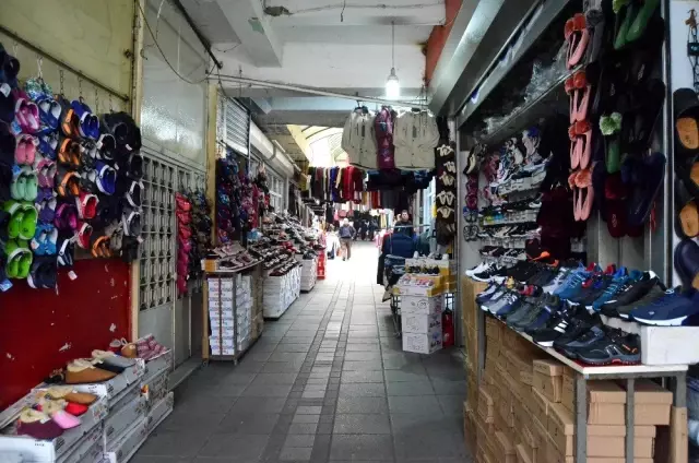 Lüleburgaz'da sokaklar boşaldı Lüleburgaz'da sokaklar boşaldı