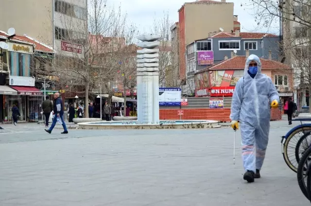 Lüleburgaz'da sokaklar boşaldı Lüleburgaz'da sokaklar boşaldı