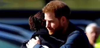 Prens Harry: Prens Harry, koronavirüs riski taşıyan F1 pilotu Hamilton ile bir araya geldi Prens Harry: Prens Harry, koronavirüs riski taşıyan F1 pilotu Hamilton ile bir araya geldi