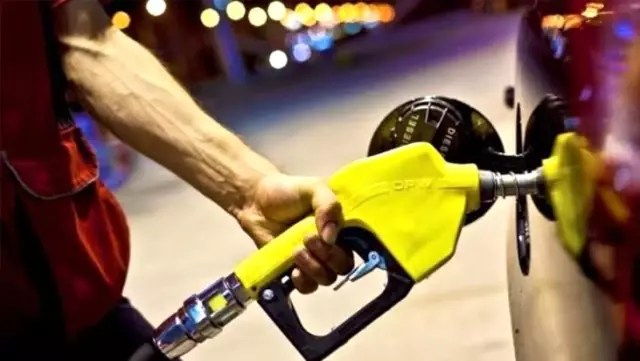 Son dakika: Benzin ve motorine bir indirim daha geliyor