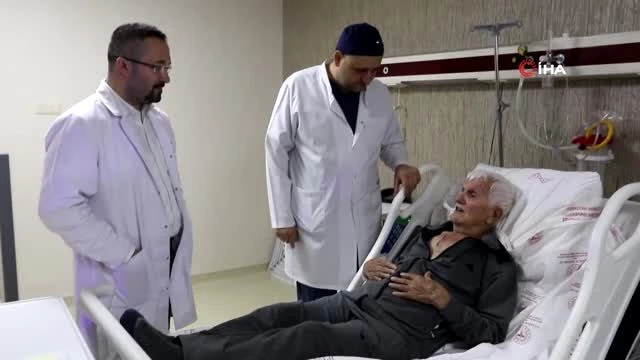 87 yaşındaki hasta 'Debranching' yöntemi ile hayata tutundu