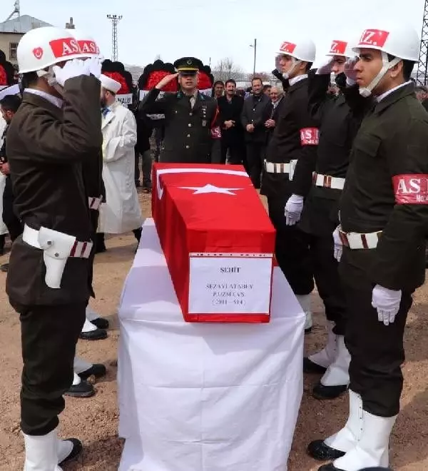 Ağrı, şehidini son yolculuğuna uğurladı