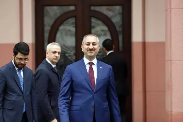 Bakan Gül: Cezaevlerinde pozitif vaka yok Bakan Gül: Cezaevlerinde pozitif vaka yok