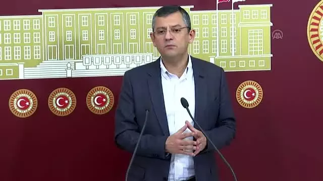 CHP Grup Başkanvekili Özel, gündemi değerlendirdi CHP Grup Başkanvekili Özel, gündemi değerlendirdi