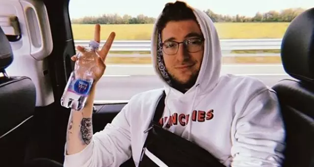 Efe Uygaç kimdir? Youtuber Efe Uygaç kaç yaşında, nereli? Efe Uygaç kimdir? Youtuber Efe Uygaç kaç yaşında, nereli?