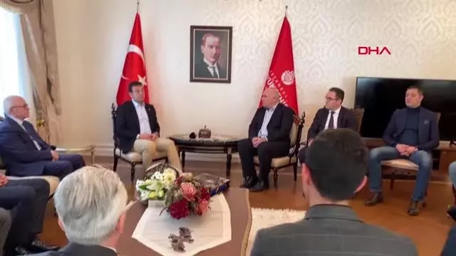 İBB önündeki işçi eylemi uzlaşma ile bitti İBB önündeki işçi eylemi uzlaşma ile bitti