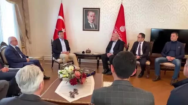 İBB önündeki işçi eylemi anlaşmayla sona erdi İBB önündeki işçi eylemi anlaşmayla sona erdi