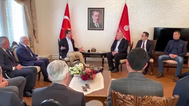 İBB önündeki işçi eylemi anlaşmayla sona erdi İBB önündeki işçi eylemi anlaşmayla sona erdi