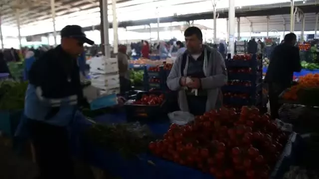 İncirliova Belediyesinden koronavirüse karşı alınan önlemler İncirliova Belediyesinden koronavirüse karşı alınan önlemler
