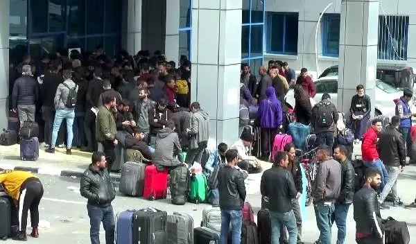 KKTC'deki limanlarda 'koronavirüs' yığılması KKTC'deki limanlarda 'koronavirüs' yığılması