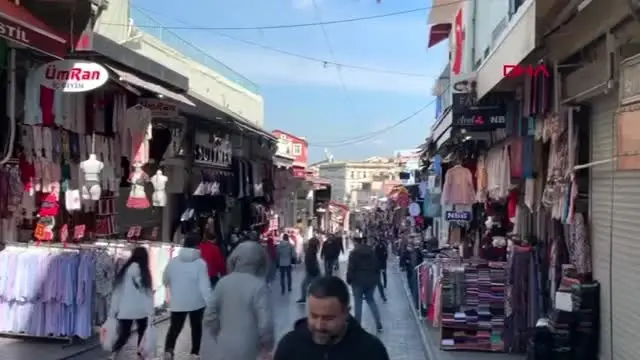 MAHMUTPAŞA BOŞ KALDI, ESNAF TOP OYNADI MAHMUTPAŞA BOŞ KALDI, ESNAF TOP OYNADI