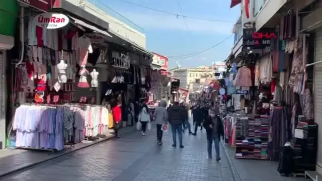 MAHMUTPAŞA BOŞ KALDI, ESNAF TOP OYNADI MAHMUTPAŞA BOŞ KALDI, ESNAF TOP OYNADI