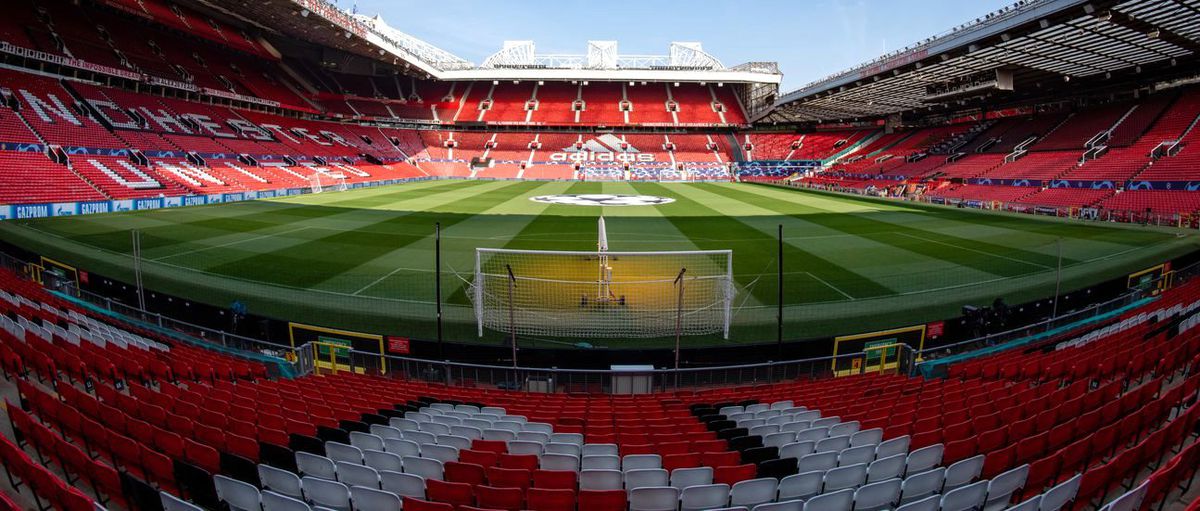 Manchester United, geçici çalışanlarına maaş ödemeye devam edecek