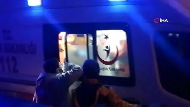 Sobadan sızan dumandan zehirlenen 3 kişi hastaneye kaldırıldı Sobadan sızan dumandan zehirlenen 3 kişi hastaneye kaldırıldı