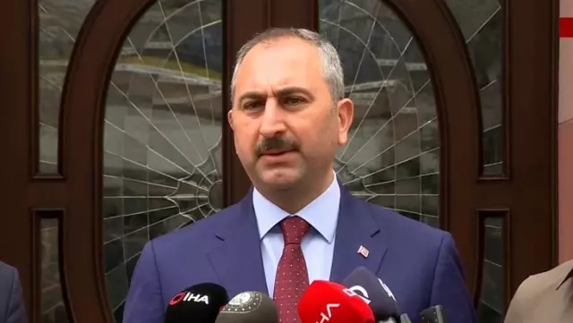 Son dakika: Adalet Bakanı Gül: Cezaevlerinde koronavirüsle ilgili rastlanan pozitif bir vaka yoktur Son dakika: Adalet Bakanı Gül: Cezaevlerinde koronavirüsle ilgili rastlanan pozitif bir vaka yoktur