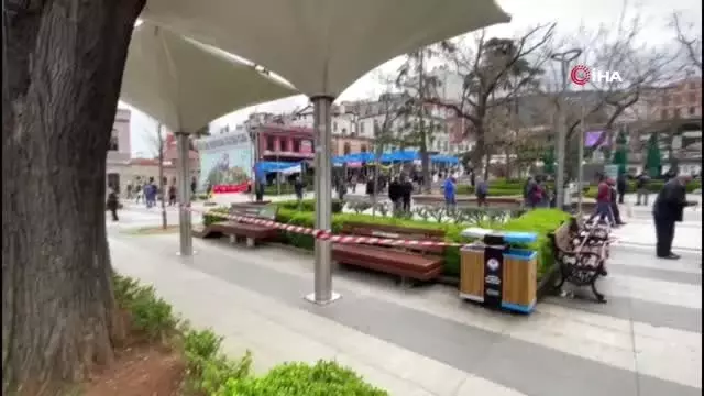Trabzon'da Korona'ya karşı 'Banklara şerit' önlemi Trabzon'da Korona'ya karşı 'Banklara şerit' önlemi