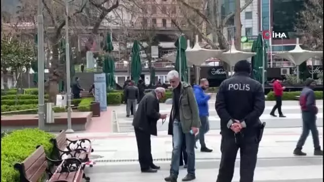 Trabzon'da Korona'ya karşı 'Banklara şerit' önlemi Trabzon'da Korona'ya karşı 'Banklara şerit' önlemi