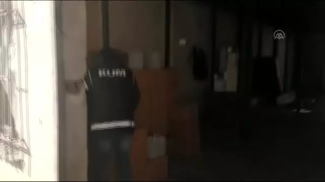 Yasa dışı üretilmiş 7 ton etil alkol ele geçirildi Yasa dışı üretilmiş 7 ton etil alkol ele geçirildi