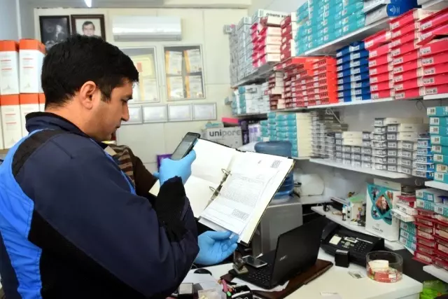 Aliağa zabıtasından korona virüsü denetimi Aliağa zabıtasından korona virüsü denetimi