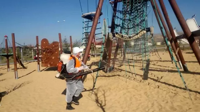 Gölbaşı Belediyesi koronayla mücadelede tedbiri elden bırakmıyor