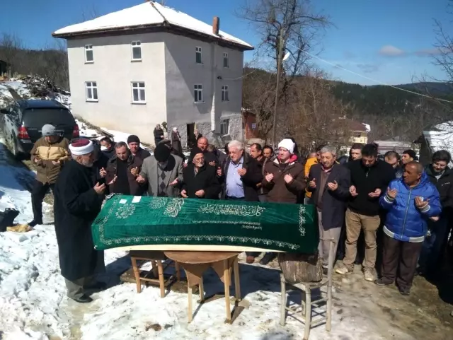 (ÖZEL) 'Küçük Mustafa' lakaplı Mustafa dede, 125 yaşında öldü (ÖZEL) 'Küçük Mustafa' lakaplı Mustafa dede, 125 yaşında öldü