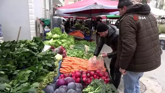Pazarda elle seçme yasağı Pazarda elle seçme yasağı