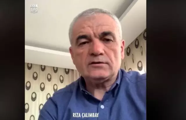 Rıza Çalımbay ve futbolculardan Rıza Çalımbay ve futbolculardan