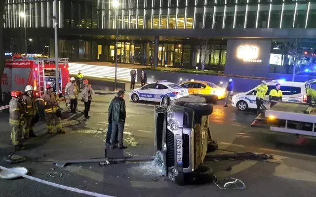 Sarıyer'de devrilen otomobilin sürücüsü yaralandı