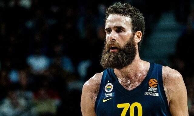 Son Dakika: Fenerbahçe Beko'nun bazı oyuncularında koronavirüs belirtileri tespit edildi