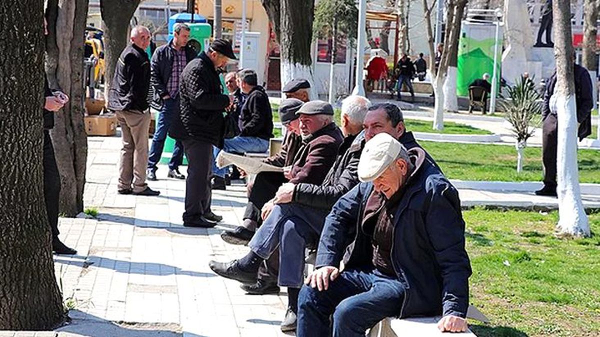 Son Dakika: 65 yaşın üstündekilere sokağa çıkma yasağı getirildi