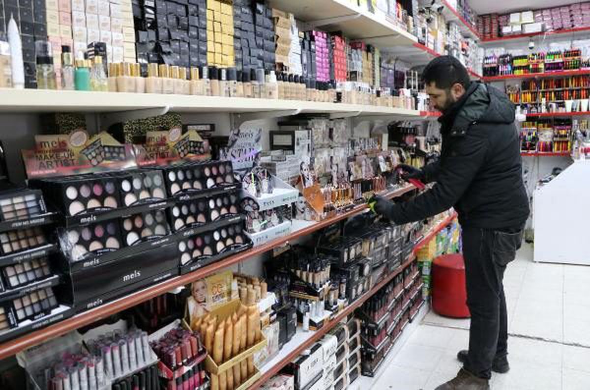 Van'daki İran Çarşısı, koronavirüs nedeniyle boş kaldı