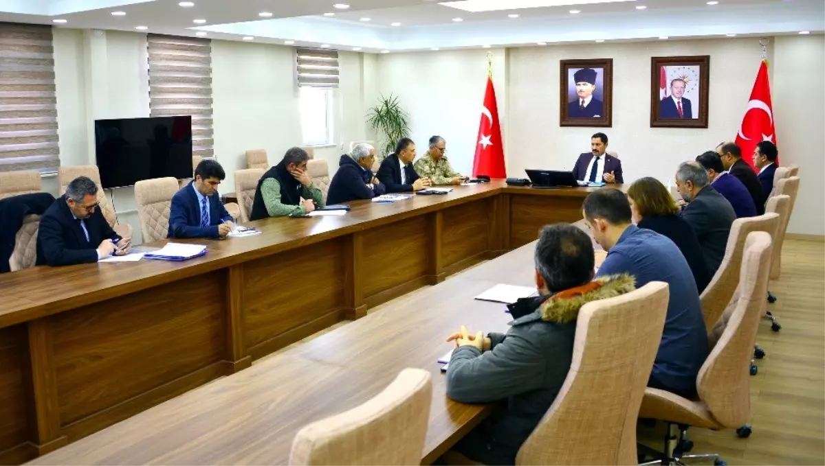 65 yaş ve üstünün ihtiyaçları Valilikçe karşılanacak
