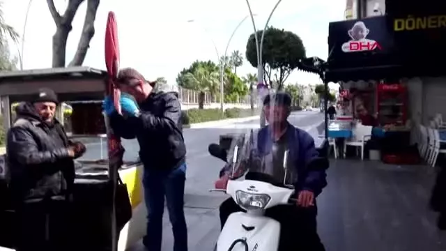 ANTALYA 'Aslında ben 61'im, dedem 4 yaş büyük yazdırmış' ANTALYA 'Aslında ben 61'im, dedem 4 yaş büyük yazdırmış'