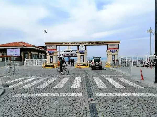 Çanakkale'de 65 yaş üstü kişiler feribotlara binemeyecek