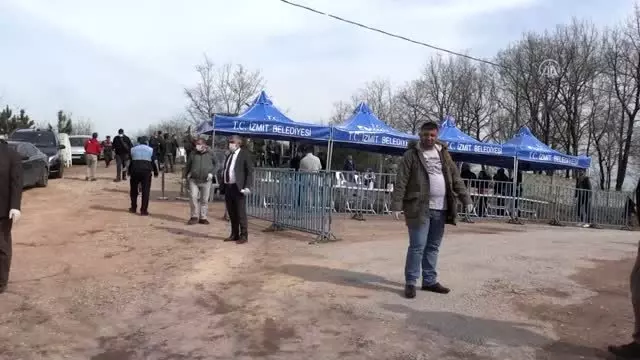 CHP Genel Başkanı Kılıçdaroğlu'nun kız kardeşi son yolculuğuna uğurlandı CHP Genel Başkanı Kılıçdaroğlu'nun kız kardeşi son yolculuğuna uğurlandı