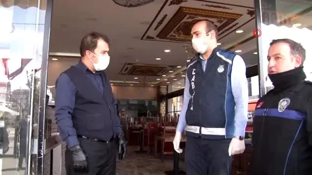 Esenler'de restoranlar tek tek denetlendi Esenler'de restoranlar tek tek denetlendi