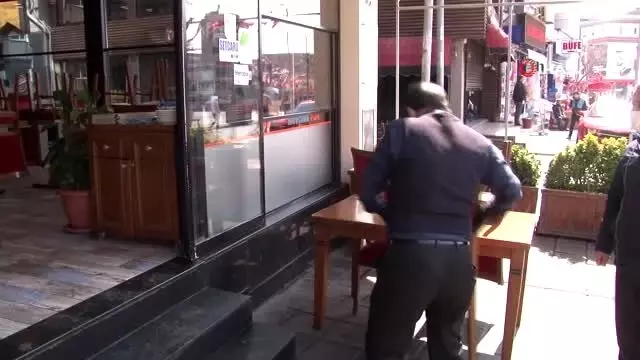 Esenler'de restoranlar tek tek denetlendi Esenler'de restoranlar tek tek denetlendi