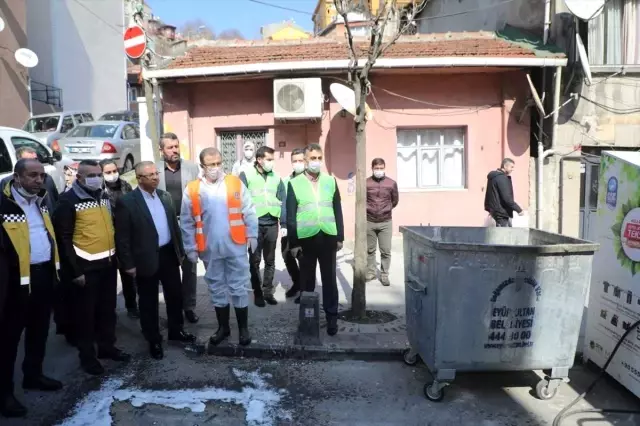 Eyüpsultan Belediye Başkanı Köken, temizlik seferberliğini denetledi Eyüpsultan Belediye Başkanı Köken, temizlik seferberliğini denetledi