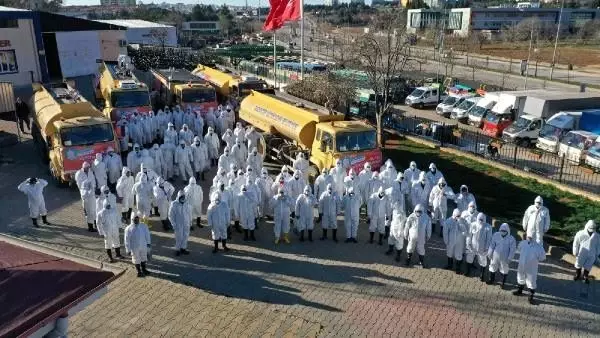 Gaziantep'te, 240 görevliyle dezenfekte çalışması Gaziantep'te, 240 görevliyle dezenfekte çalışması
